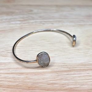 Stella & Dot Bracelet Women's Gold Tone Disk Ends Cuff Crystals Adjustable